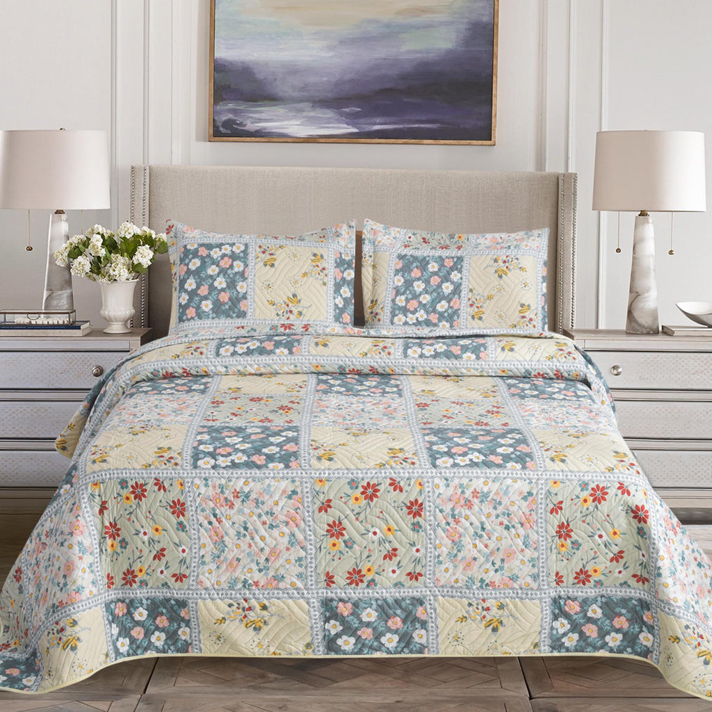 3 Piece Luxury Quilted Bedspread Set – Reversible Floral Patchwork Bedspread with Pillow Shams | Soft Microfibre Bed Throw for Double & King Size Beds