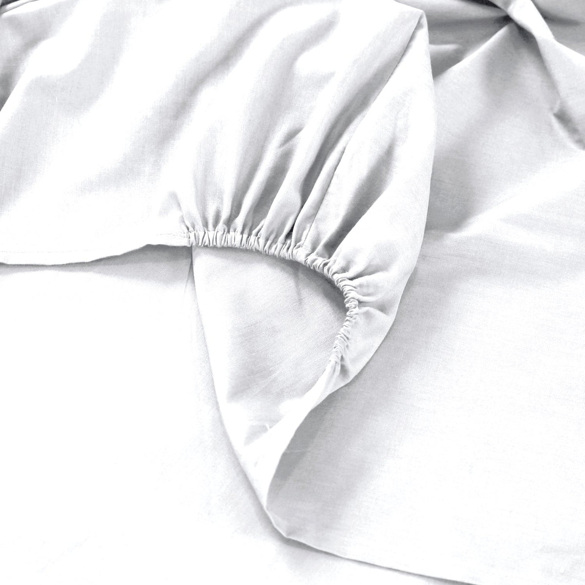 Extra Deep 40cm Fitted Sheet – Soft Polycotton Easy Care Mattress Sheet | Fade & Shrink Resistant
