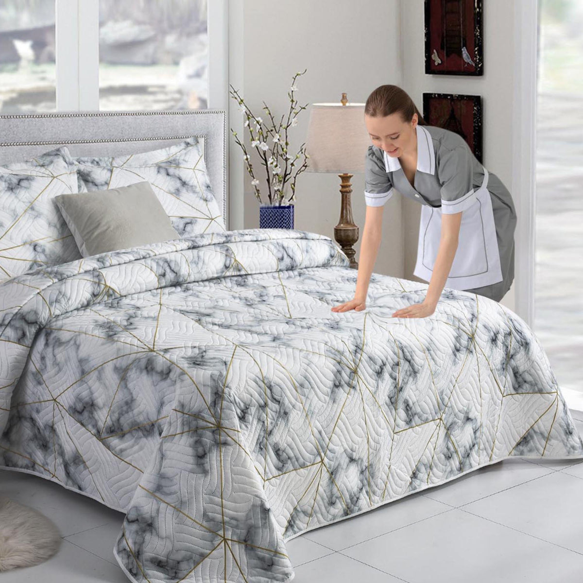 3 Piece Luxury Quilted Bedspread Set – Reversible Floral Patchwork Bedspread with Pillow Shams | Soft Microfibre Bed Throw for Double & King Size Beds