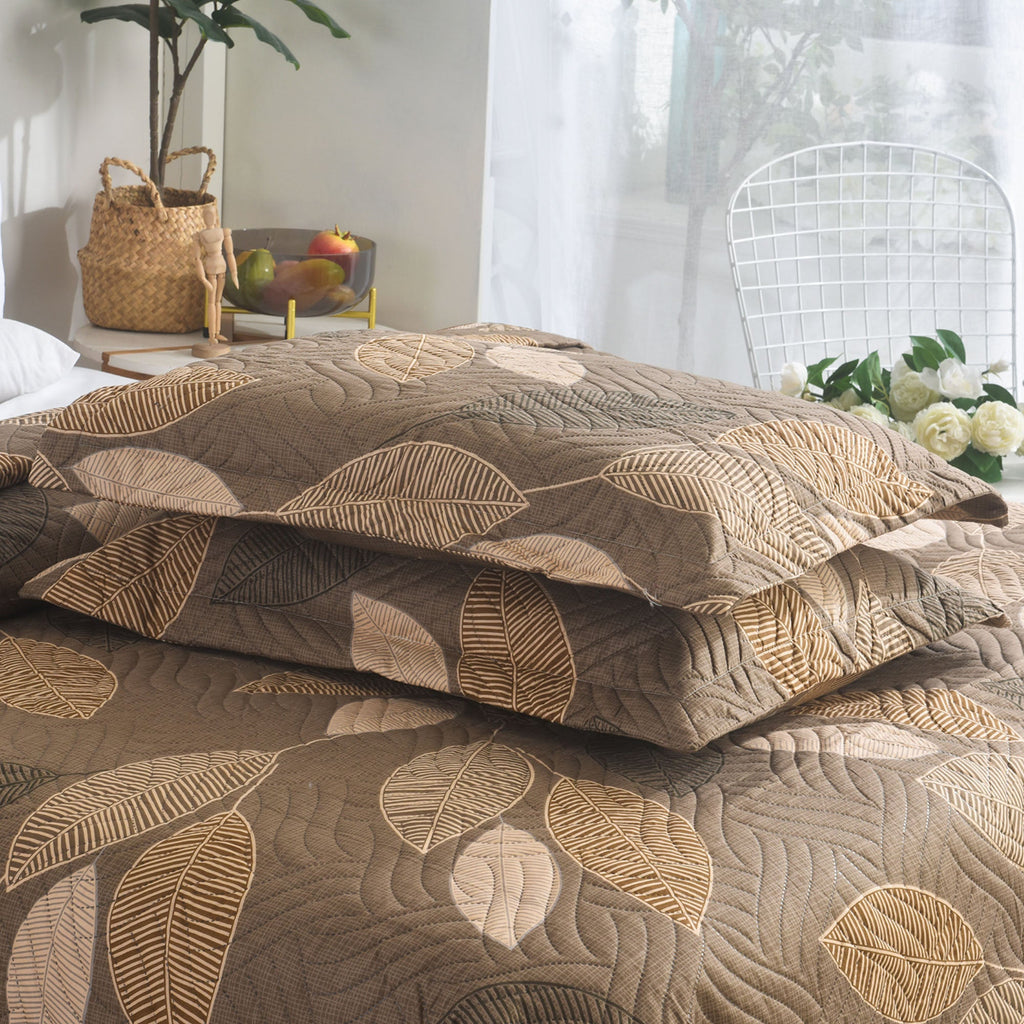 3 Piece Luxury Quilted Bedspread Set – Reversible Floral Patchwork Bedspread with Pillow Shams | Soft Microfibre Bed Throw for Double & King Size Beds