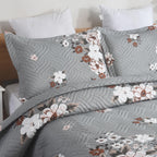 3 Piece Luxury Quilted Bedspread Set – Reversible Floral Patchwork Bedspread with Pillow Shams | Soft Microfibre Bed Throw for Double & King Size Beds
