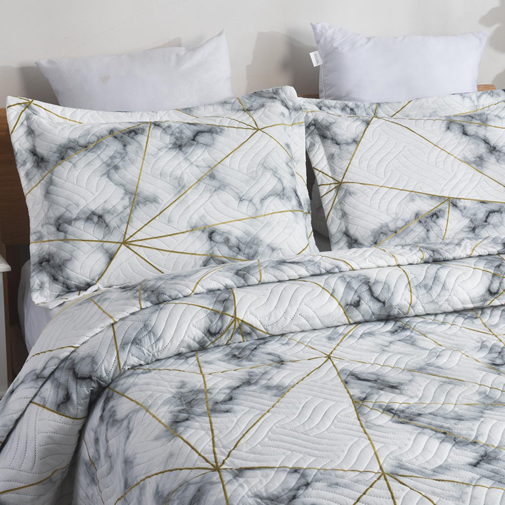 3 Piece Luxury Quilted Bedspread Set – Reversible Floral Patchwork Bedspread with Pillow Shams | Soft Microfibre Bed Throw for Double & King Size Beds