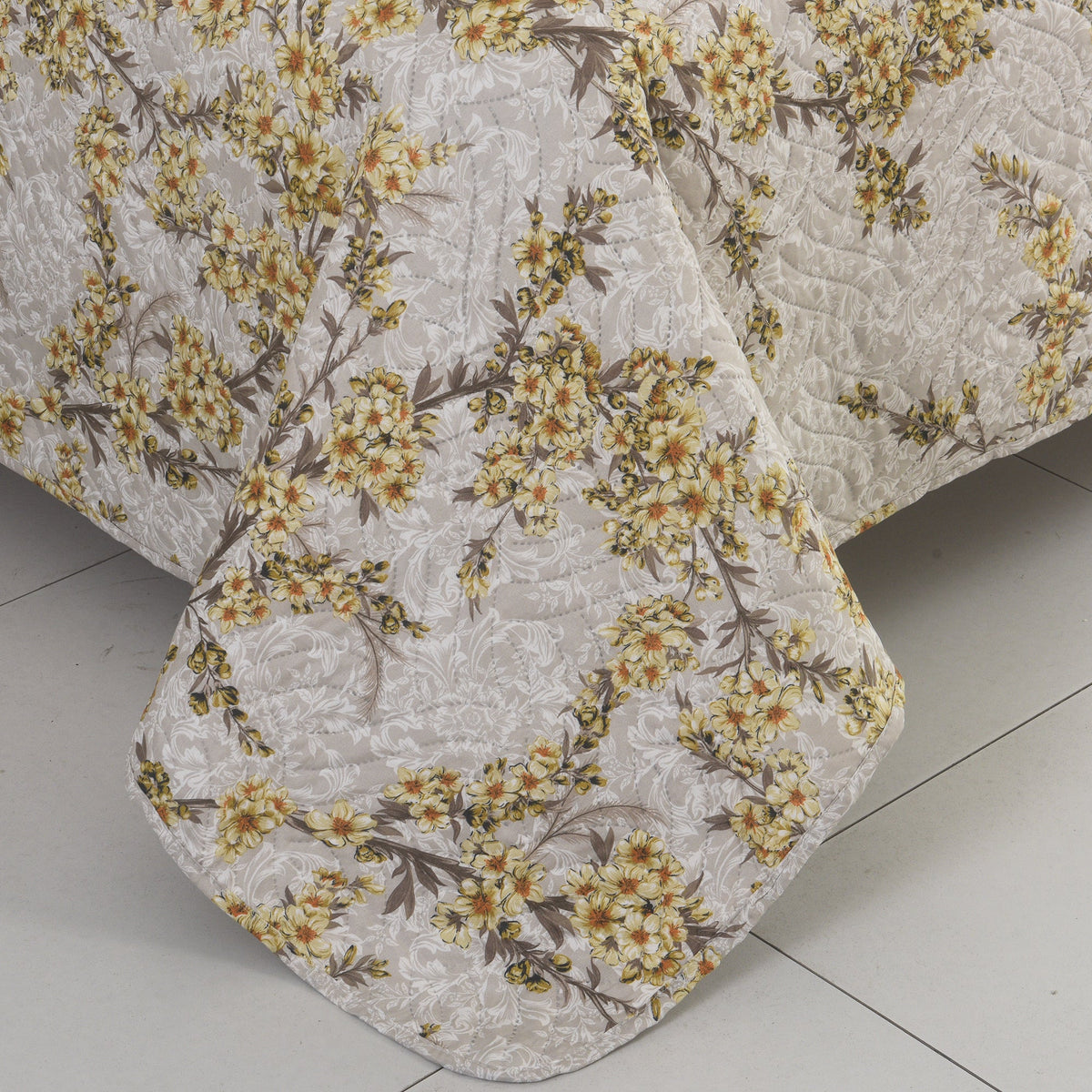 3 Piece Luxury Quilted Bedspread Set – Reversible Floral Patchwork Bedspread with Pillow Shams | Soft Microfibre Bed Throw for Double & King Size Beds