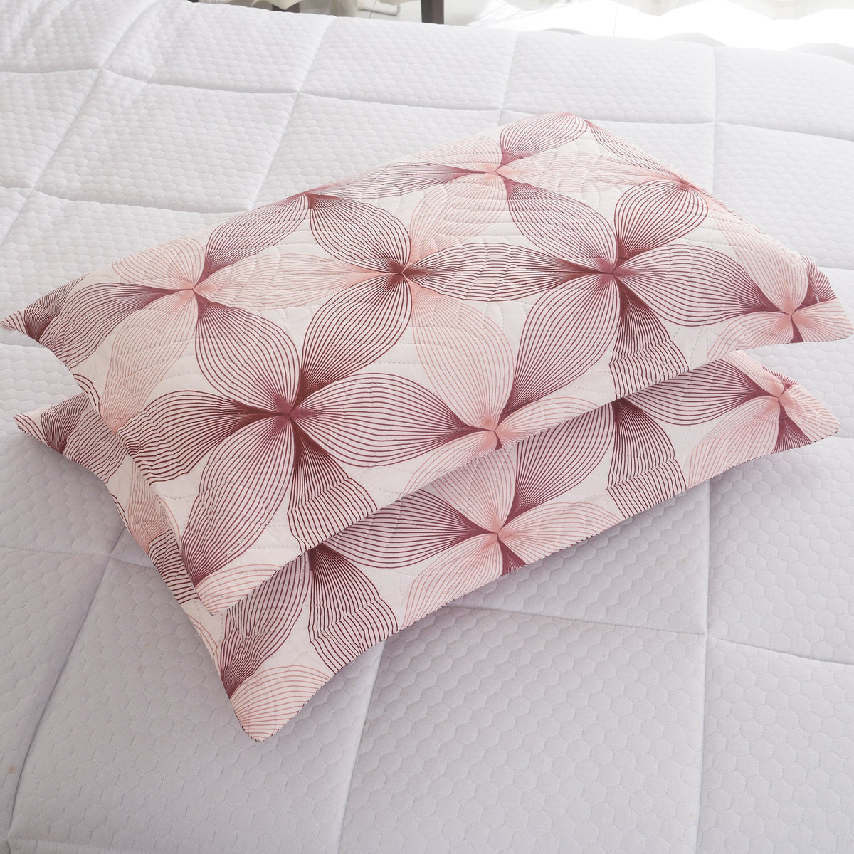 3 Piece Luxury Quilted Bedspread Set – Reversible Floral Patchwork Bedspread with Pillow Shams | Soft Microfibre Bed Throw for Double & King Size Beds