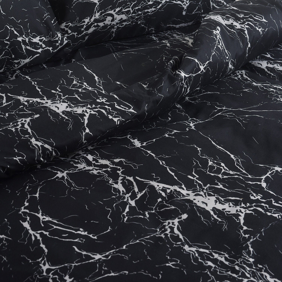 Hadi London Obsidian Marble 4 Piece Microfibre Bedding Set – Duvet Cover, Fitted Sheet & Pillowcases