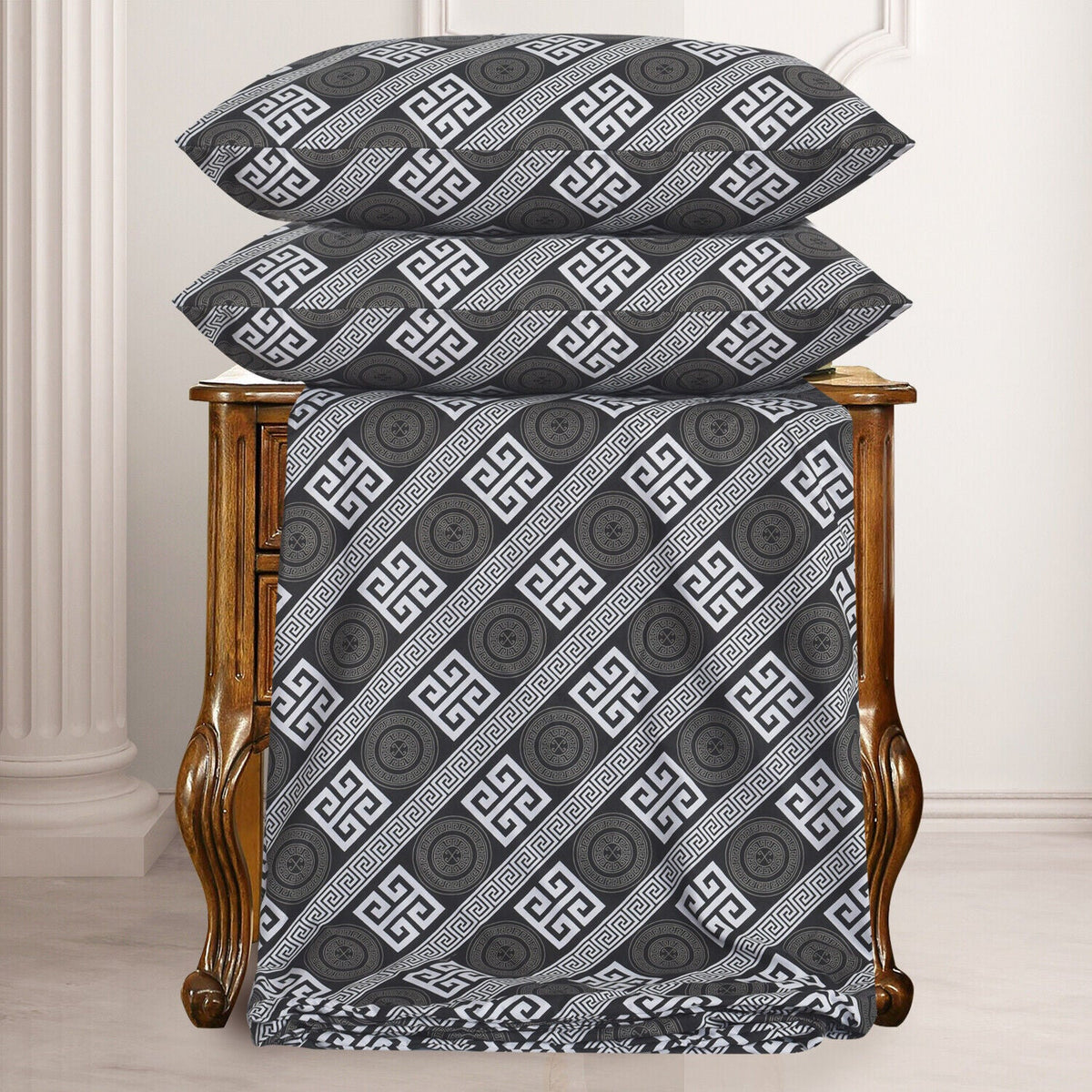 Hadi London 4 Piece Microfibre Bedding Set – Reversible Duvet Cover, Fitted Sheet & Pillowcases