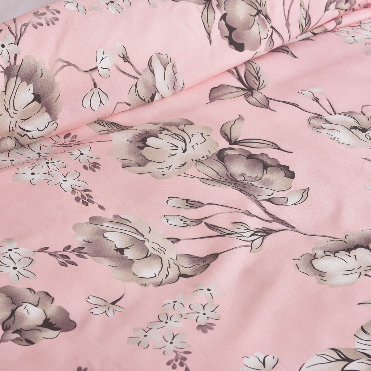 Hadi London 4 Piece Microfibre Bedding Set – Reversible Duvet Cover, Fitted Sheet & Pillowcases