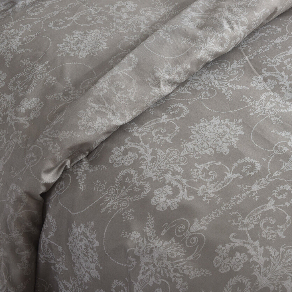Hadi London 4 Piece Microfibre Bedding Set – Reversible Duvet Cover, Fitted Sheet & Pillowcases