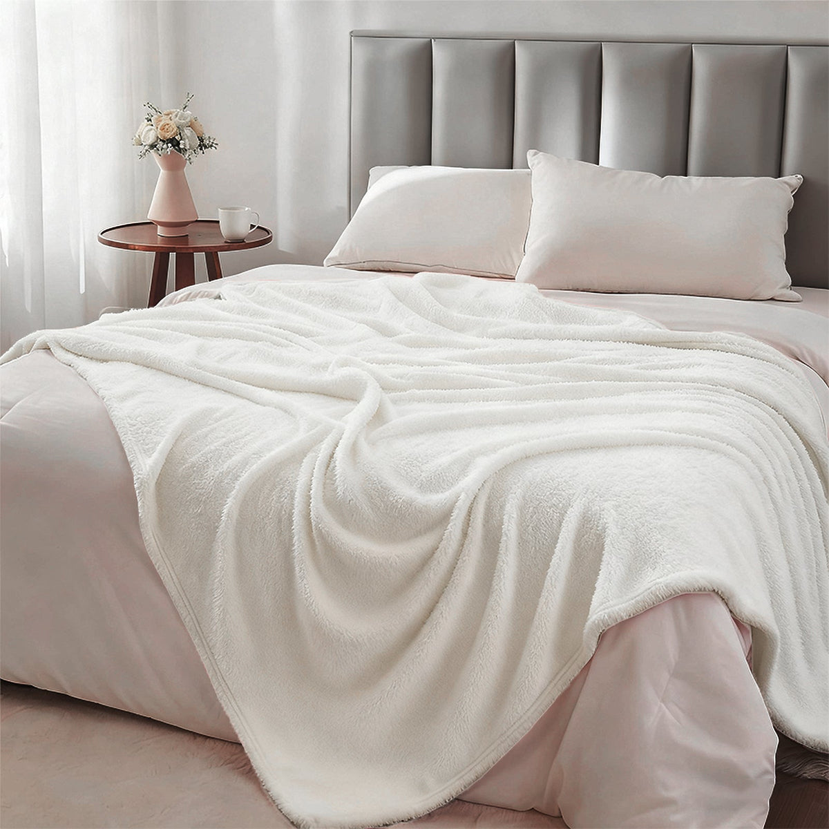Hadi London Plain Fleece Throw Blanket – Super Soft Warm Lightweight Sofa & Bed Blanket