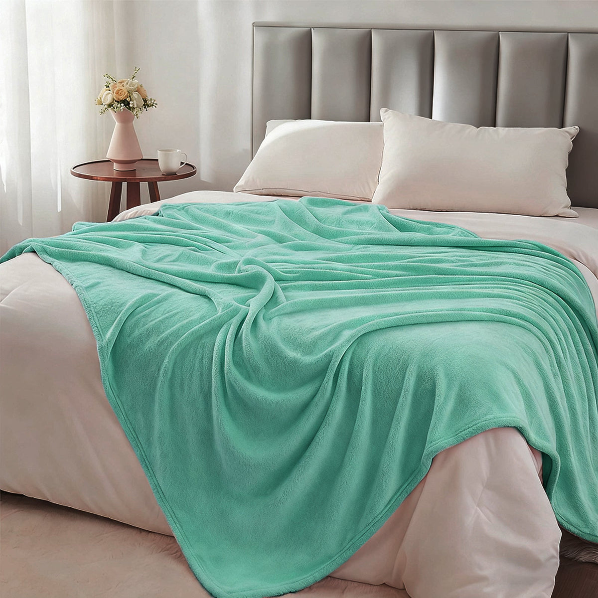 Hadi London Plain Fleece Throw Blanket – Super Soft Warm Lightweight Sofa & Bed Blanket