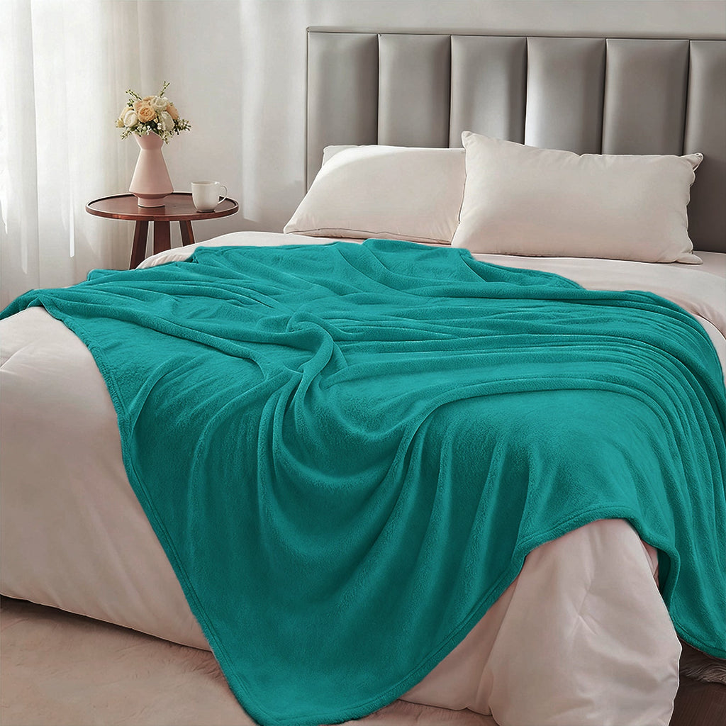 Hadi London Plain Fleece Throw Blanket – Super Soft Warm Lightweight Sofa & Bed Blanket