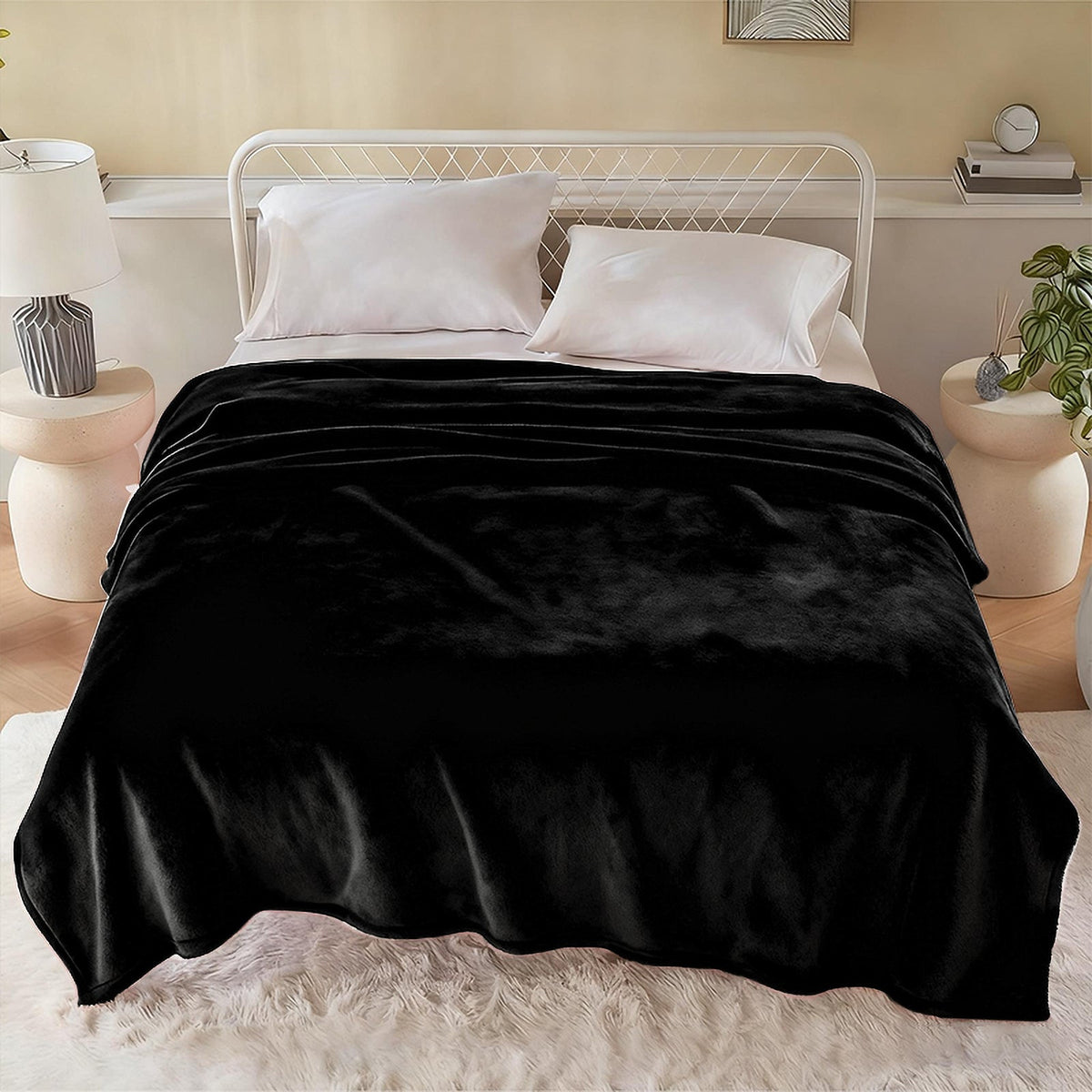 Hadi London Plain Fleece Throw Blanket – Super Soft Warm Lightweight Sofa & Bed Blanket