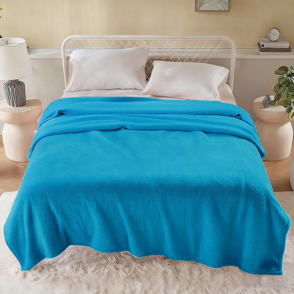 Hadi London Plain Fleece Throw Blanket – Super Soft Warm Lightweight Sofa & Bed Blanket