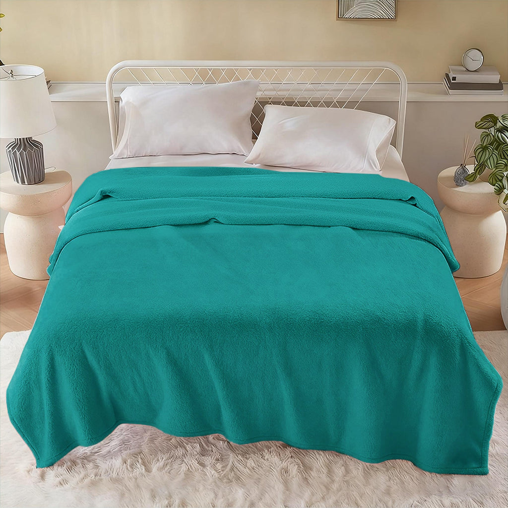 Hadi London Plain Fleece Throw Blanket – Super Soft Warm Lightweight Sofa & Bed Blanket
