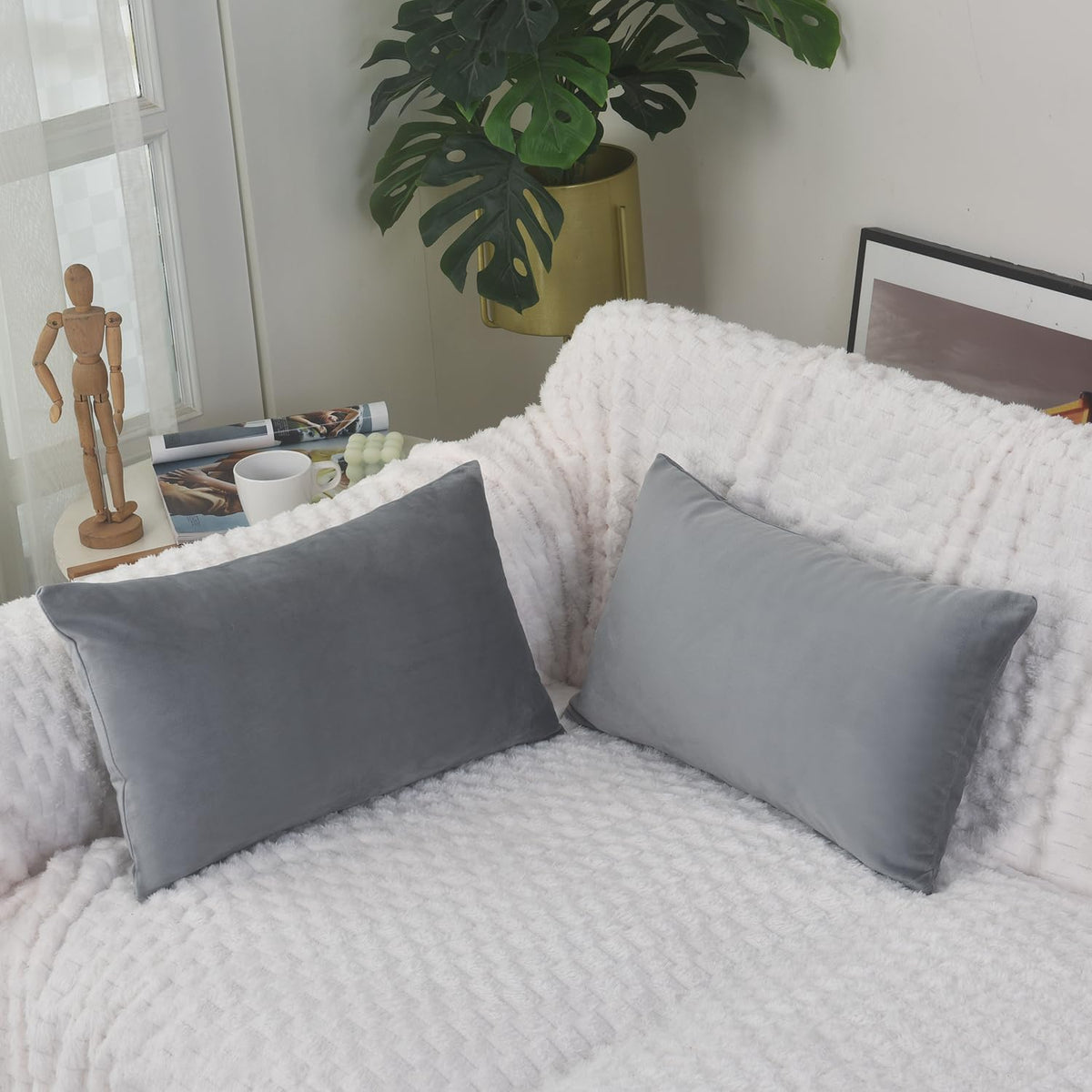Hadi London Luxury Velvet Cushion Cover 30x51cm – Soft Rectangular Lumbar Pillow Cover for Sofa & Bed